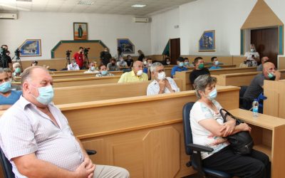 Потписани уговори за изградњу и реконструкцију стамбених објеката за 21 повратничку породицу