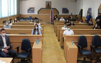 Градоначелник наградио најбоље зворничке средњошколце