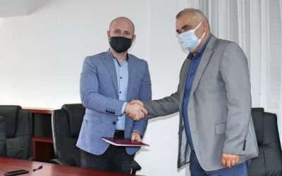 Потписан Уговор – асфалтирање локалног пута