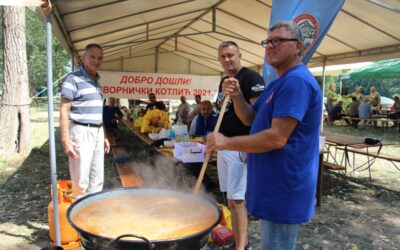 Зворнички котлић окупио добре куваре