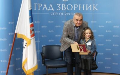Градоначелник у Дјечијој недељи малишанима дјечијег вртића уручио кључ града