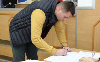 Потписани уговори о стипендирању студената из градског буџета