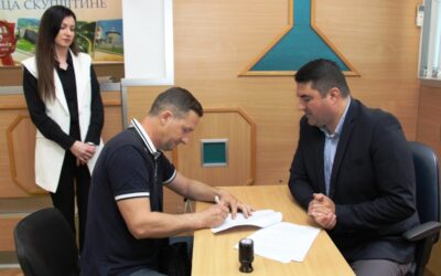 Потписани уговори о запошљавању у  Зворнику