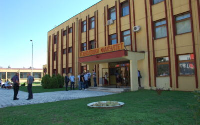 Представљање Технолошког факултета на платоу испред зграде Касина