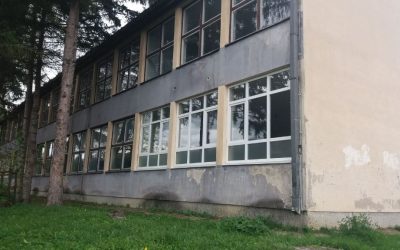 Почела реконструкција крова подручне школе у Петковцима