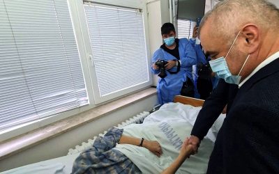Градоначелник Стевановић посјетио повријеђене у болници у Чачку