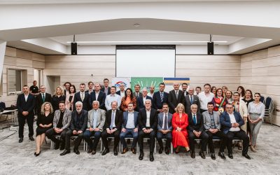 Градоначелник на сједници два савеза општина и градова