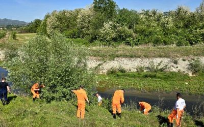 Реализована прва акција чишћења корита ријеке Сапне у Челопеку
