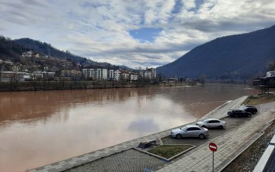 У благом порасту водостај Дрине