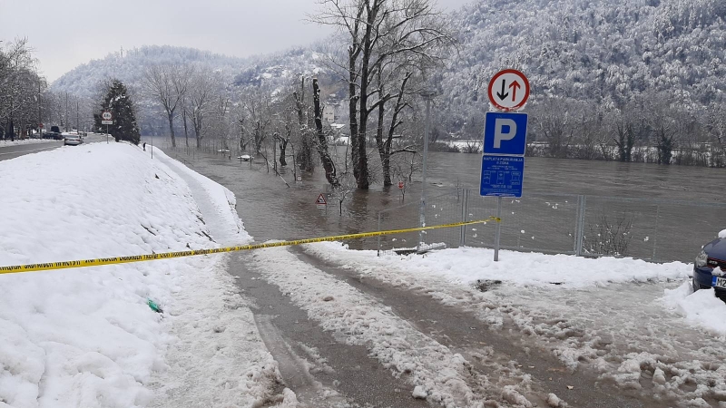 raste vodostaj drine