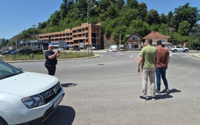 Обилазак терена за изградњу три кружне раскрснице у Каракају
