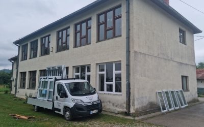 Počela zamjena spoljašnje stolarije u školi u Ceru