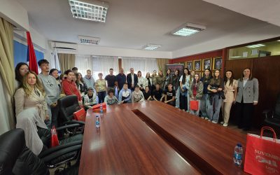 Gradonačelnik Ivanović ugostio učenike i profesore iz Sežane